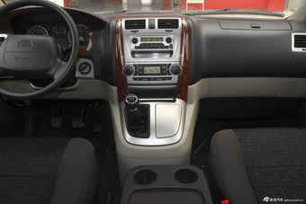 2016款金杯阁瑞斯2.0L手动快运舒适型