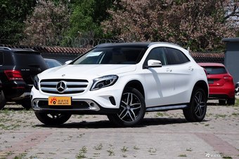 2015款 奔驰GLA200 1.6T自动时尚型图片
