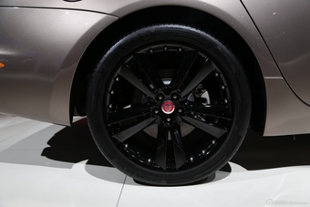 2015上海车展：捷豹XJL