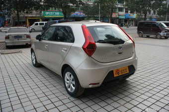 2013款MG3 1.3L手动舒适版图片