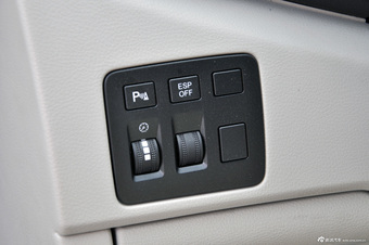 2014款奔腾B90到店实拍