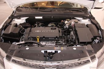 2012款科鲁兹1.8SE手自一体舒适版