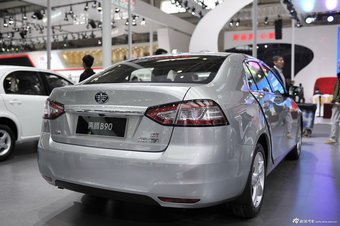 2014款奔腾B90