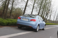 2014款荣威550 Plug-in插电式混动