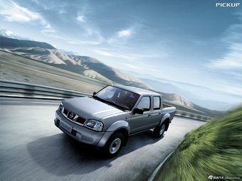 2013款D22皮卡官方图