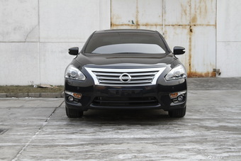 2013款天籁实拍图