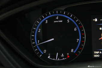 2015款海马M6 1.5T手动豪华型