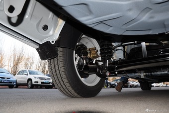 2015款比亚迪全新L3节能版1.5L自动舒适型