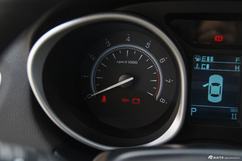 2015款传祺GS5 Super 2.0L自动两驱舒适版