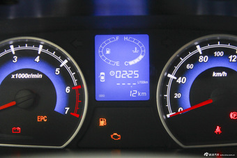 2015款开瑞K50S 1.5L手动豪华型