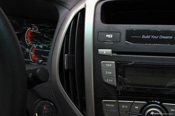 2015款比亚迪F3节能版1.5L手动豪华型