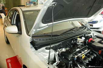 2012款东风悦达起亚福瑞迪纪念版