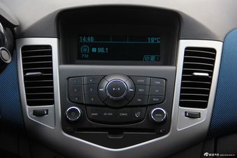 2012款科鲁兹1.6T SE手动运动版