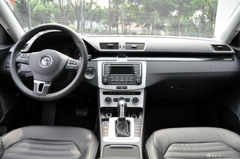 2012款迈腾2.0TSI豪华型图片