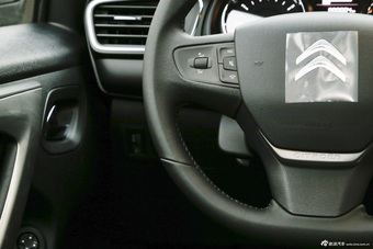 2015款东风雪铁龙C3-XR 1.6L自动先锋型