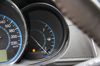 2014款威驰1.5L自动智尊版