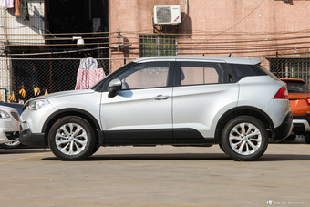 2015款中华V3 1.5L手动精英型