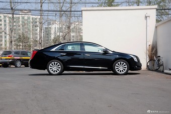 2015款凯迪拉克XTS 28T自动舒适型