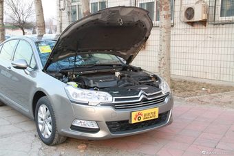 2013款东风雪铁龙C5 2.3L自动尊驭型图片