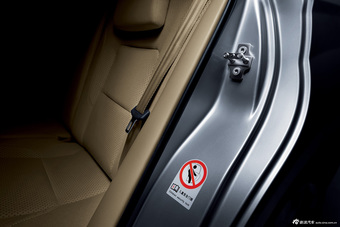 2013款中华H330官方图