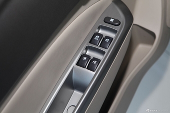 2014款宝骏630 1.5L手动舒适型