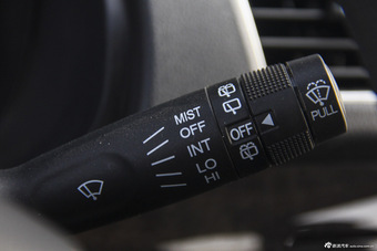 2015款风光360 1.5L手动豪华型7座国V