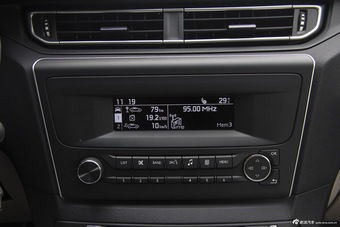 2014款东风标致408 1.8L自动豪华版