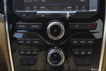 2016款哈弗H2 1.5T手动四驱豪华型