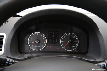 2016款野马T70 1.8T自动CVT进取版