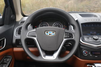 2016款吉利金刚三厢1.5L自动尊贵型 国V