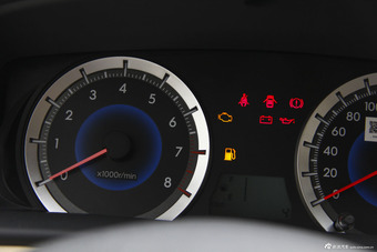 2013款花冠1.6L手动超值版