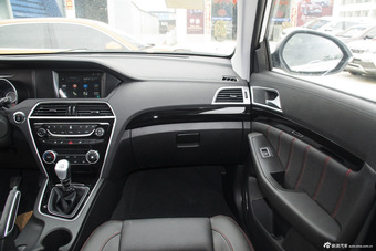 2015款猎豹CS10 2.0T手动至尊版