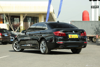 2015款宝马5系535Li 3.0T自动行政型豪华设计套装