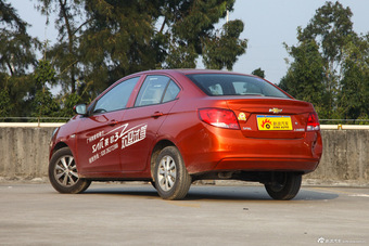 2015款赛欧31.3L自动AMT理想版