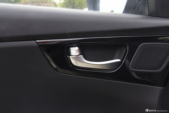 2014款起亚K4 1.8L自动DLX