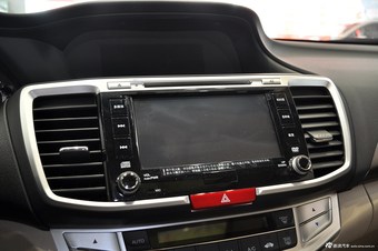 2014款雅阁2.0EXN豪华导航版 探戈红