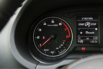 2015款奥迪A3 Limousine 1.4T自动35TFSI 300万纪念舒享版