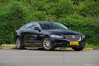 2015款捷豹XJL 2.0T两驱典雅商务版