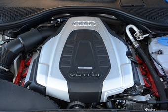 2016款奥迪A6L 3.0T自动50TFSI quattro