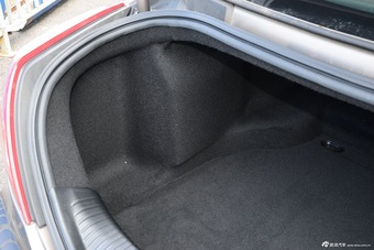 2016款捷豹XJL 3.0L自动SC四驱全景商务版