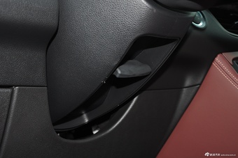 2015款昂科威20T两驱精英型