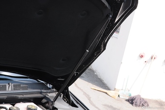 2015款凯迪拉克XTS 28T自动舒适型