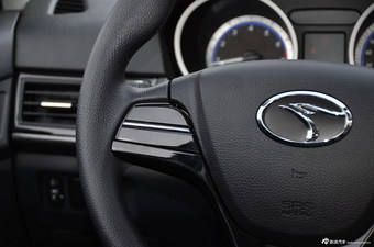 2014款东南V5菱致1.5T手动锐控版实拍