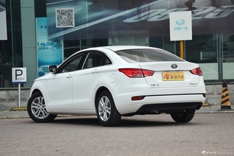 2016款奔腾B50 1.6L自动舒适型