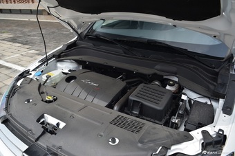 2016款众泰SR7 1.5T手动魔方之梦版