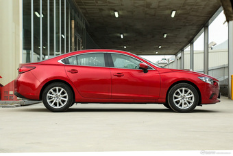 2015款阿特兹2.0L自动蓝天时尚型