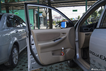 2013款花冠1.6L自动卓越版