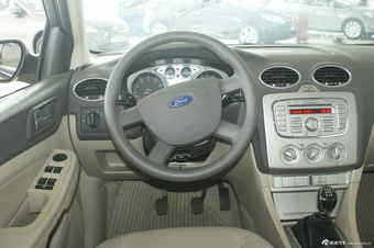 2012款福克斯经典两厢