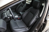 2015款发现神行2.0T Si4 HSE LUXURY