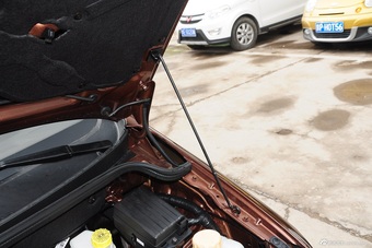 2015款五菱宏光S 1.5L基本型 国V